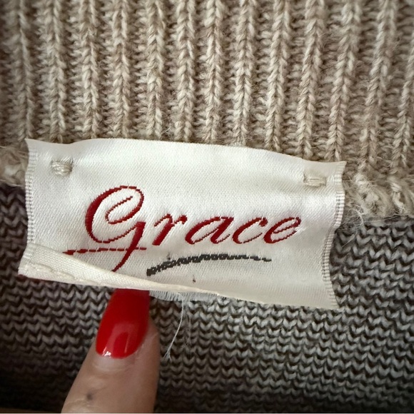 Vintage Rose and Diamond Print Knit Sweater - Picture 7 of 13